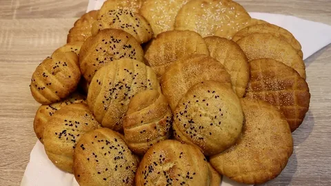 تصویر 1 از قیمت کلوچه لاهیجان شمال با کیفیت ارزان + خرید عمده